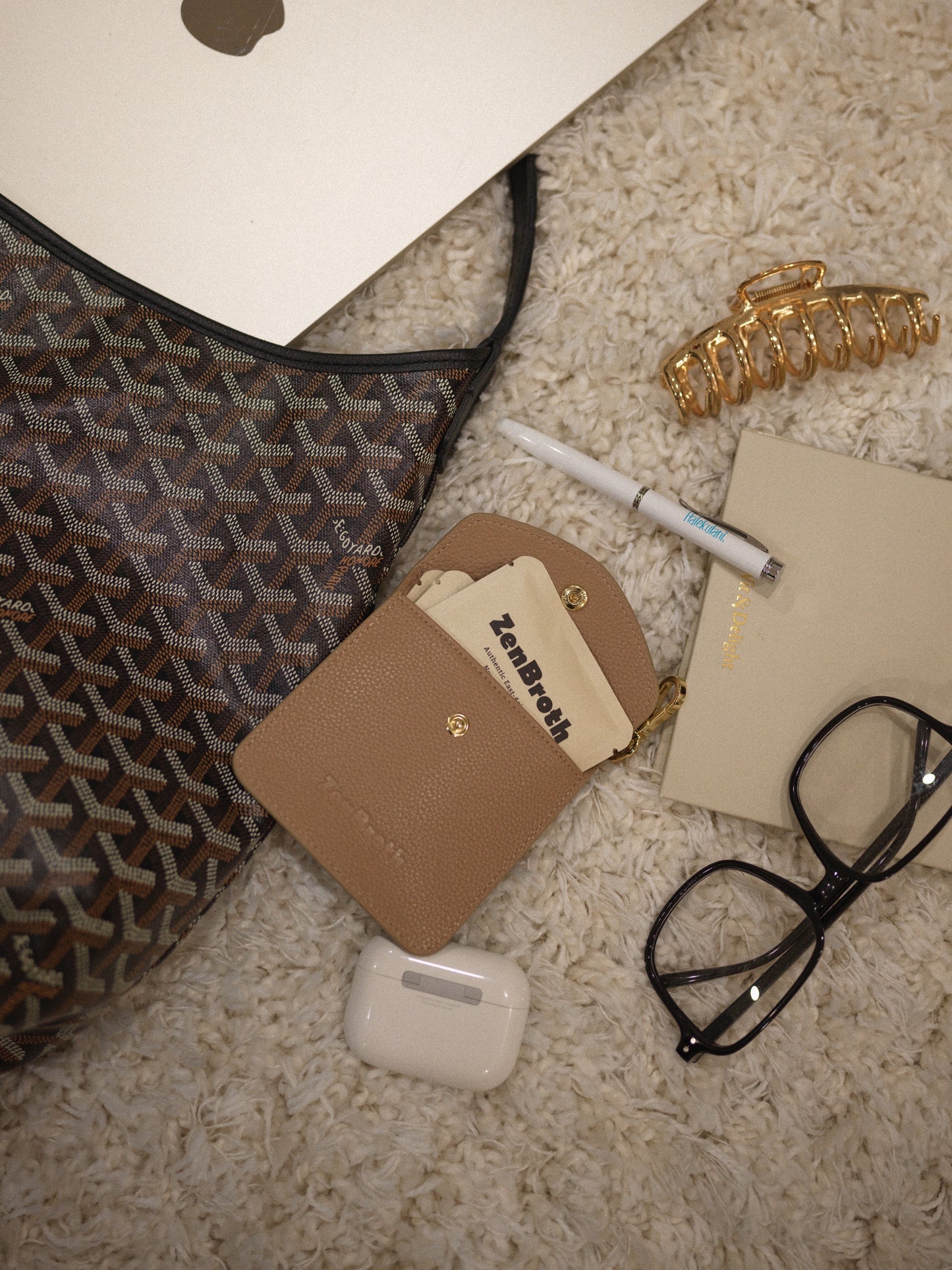 Flowie Pouch